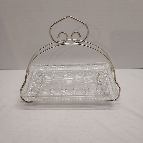 IrvinWare Serving Ensemble Windsor Glass and Silver Plated. In Good Condition. - Picture 9 of 9